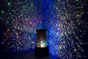 Proyector de luces con diversos diseños