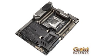 ASUS SABERTOOTH X99 a S/. 1,288